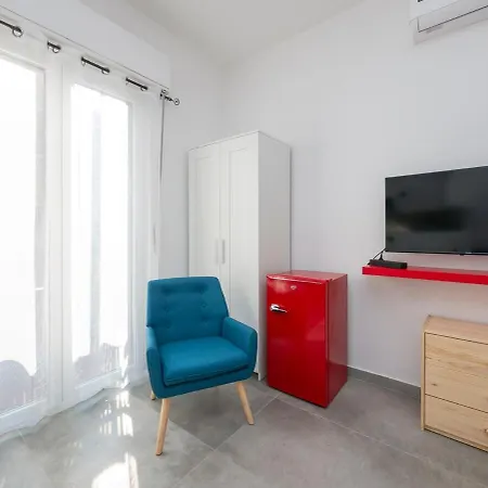 Appartamento Quiet And Bright With A Balcony And Ac