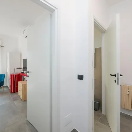 Quiet And Bright With A Balcony And Ac Milano